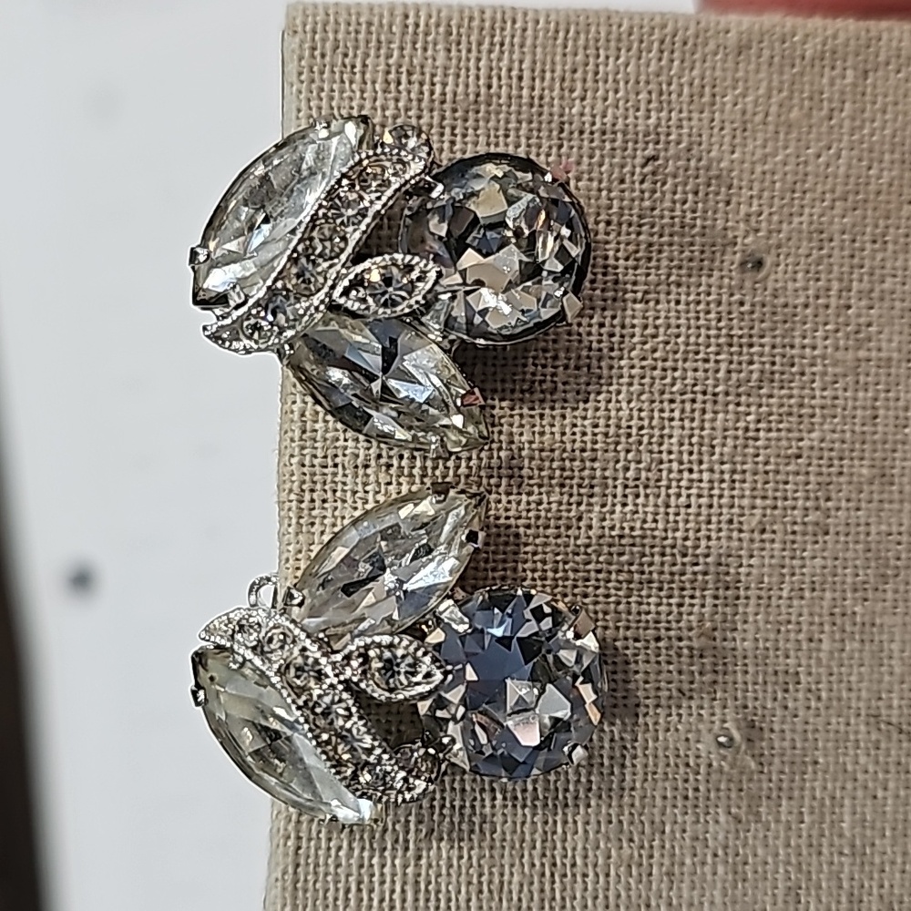 Vintage & Beautiful Eisenberg Ice Earrings